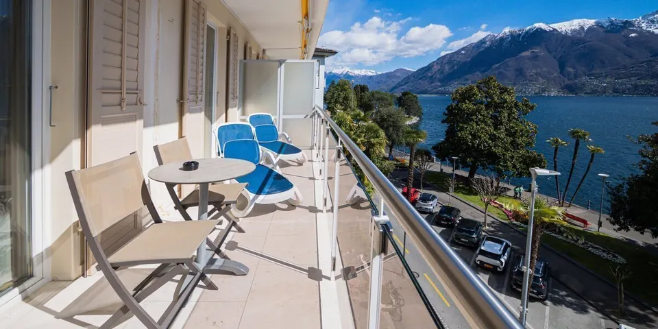 Suite avec vue sur le lac — Hotel La Palma au Lac