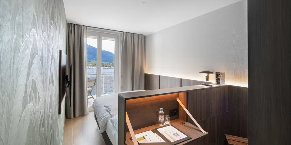 Chambre double classique avec vue sur le lac — Hotel La Palma au Lac