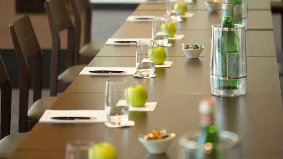 A wide variety of meeting rooms — Hotel La Palma au Lac