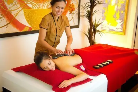 HOT STONE — Hotel La Palma au Lac