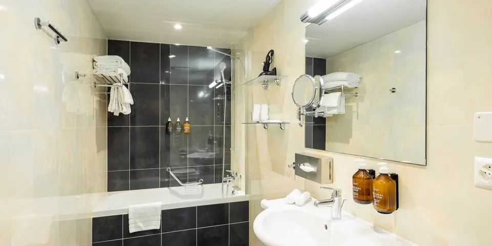 Chambre double supérieure — Hotel La Palma au Lac