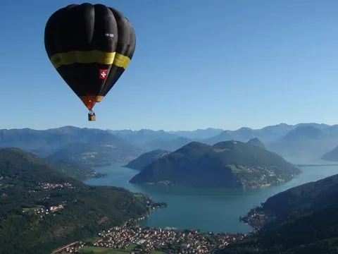 Voli in mongolfiera — Hotel La Palma au Lac