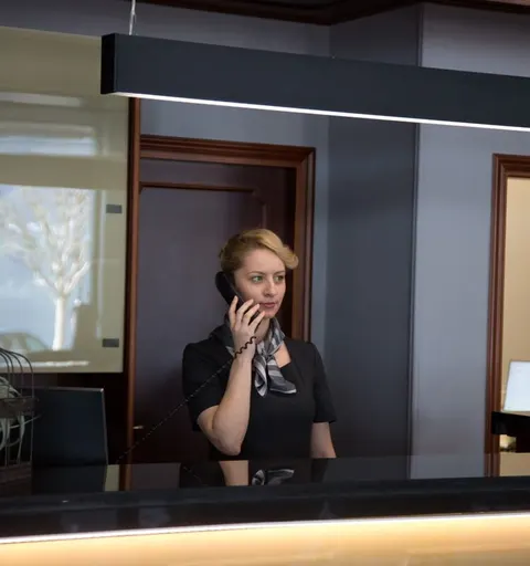 Prenez contact — Hotel La Palma au Lac
