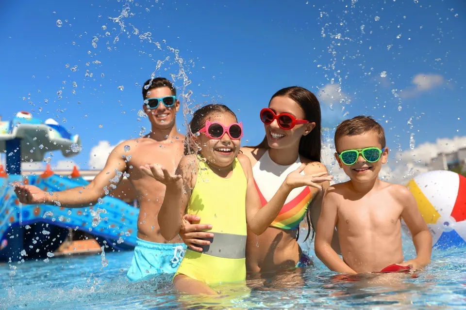 3. A swimming holiday in Switzerland with children — Hotel La Palma au Lac