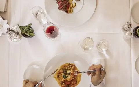 Tip 5: Who is the best person to go on a wellness holiday with? — Hotel La Palma au Lac