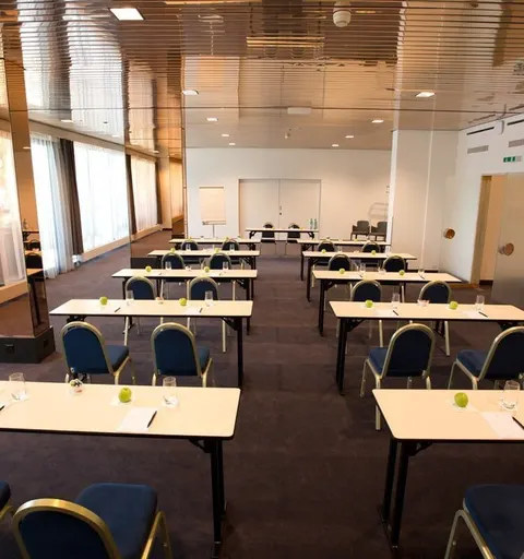 Seminarhotel & Eventlocation im Tessin am See — Hotel La Palma au Lac