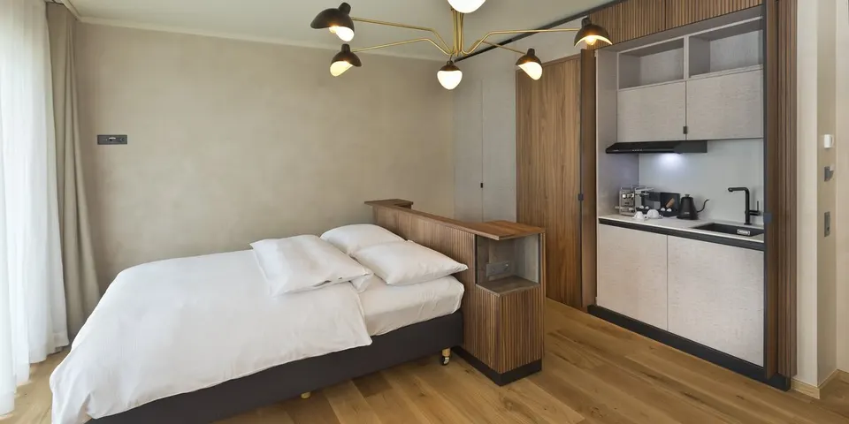 Premiumzimmer Mit Seeblick und Kitchenette