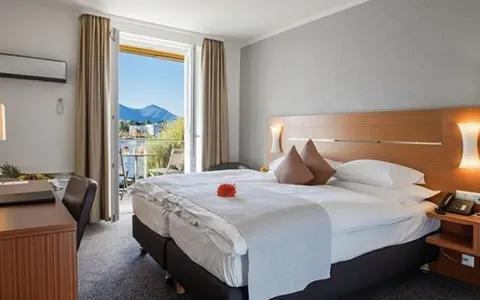 A stroke of luck — Hotel La Palma au Lac