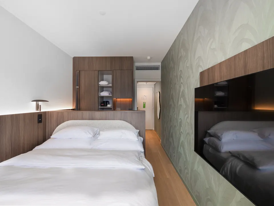 Chambre double classique avec vue sur le lac — Hotel La Palma au Lac