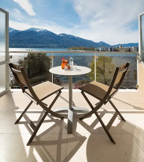 Chambre double classique avec vue sur le lac — Hotel La Palma au Lac