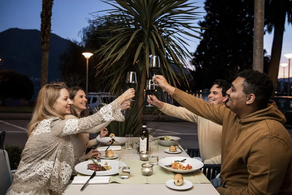 Restaurant La Palma à Locarno — Hotel La Palma au Lac