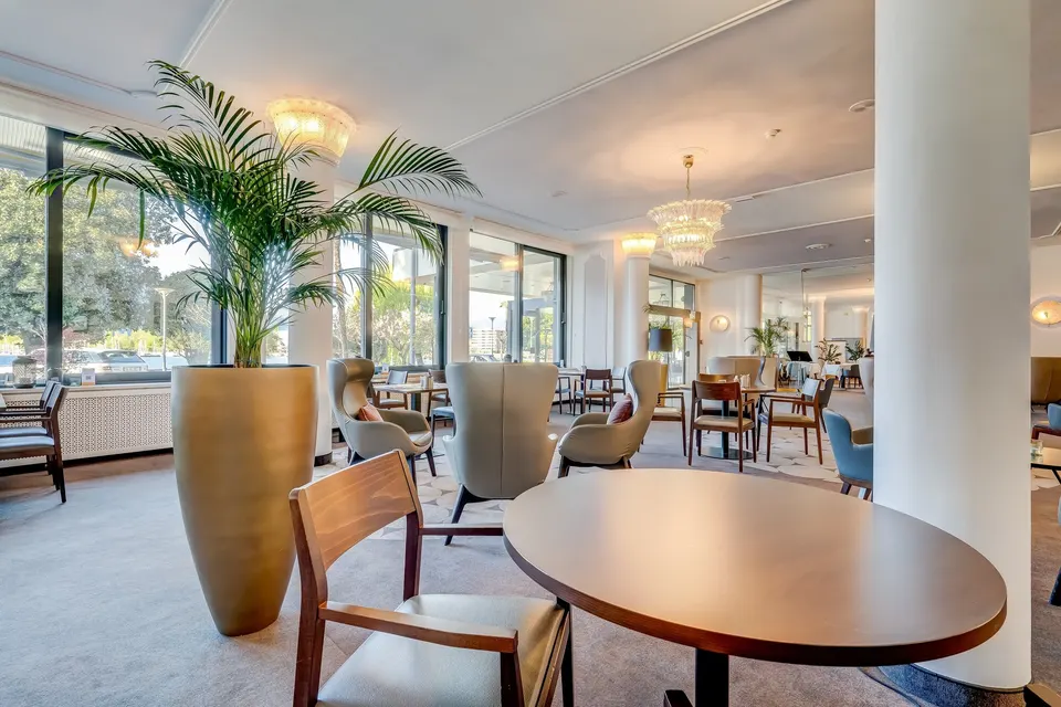 Day 1: arriving and exploring Locarno — Hotel La Palma au Lac
